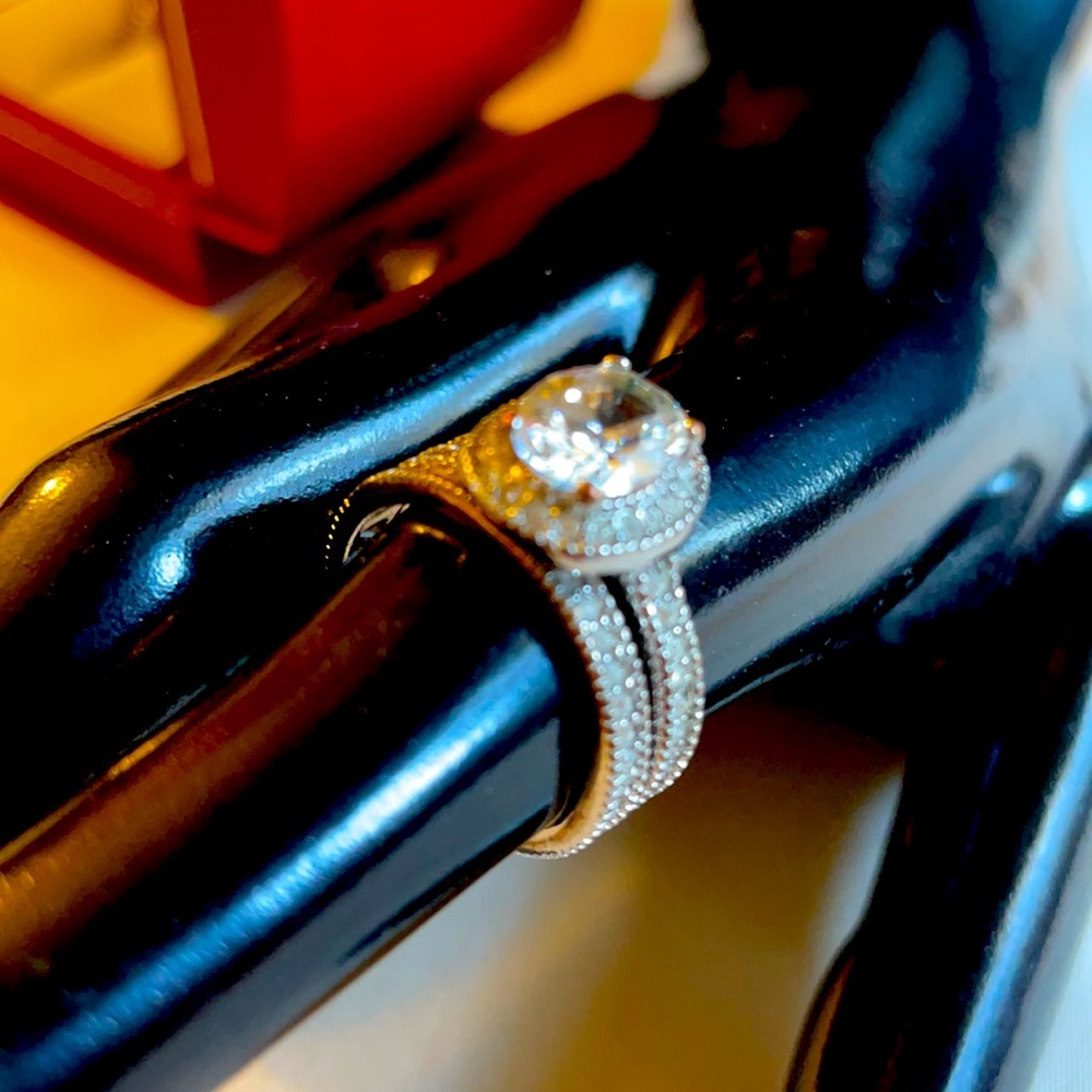 🌟 Silver wedding ring set